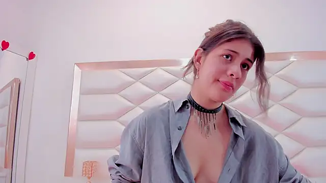 MiaQueen021 online show from 03.18.25