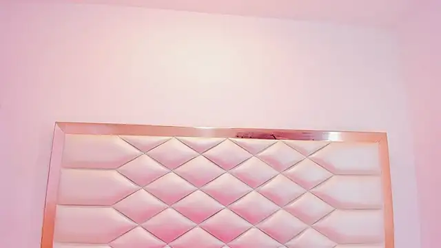 MiaQueen021 online show from 03.19.25