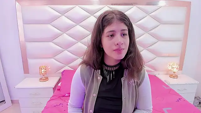 MiaQueen021 online show from 03.20.25