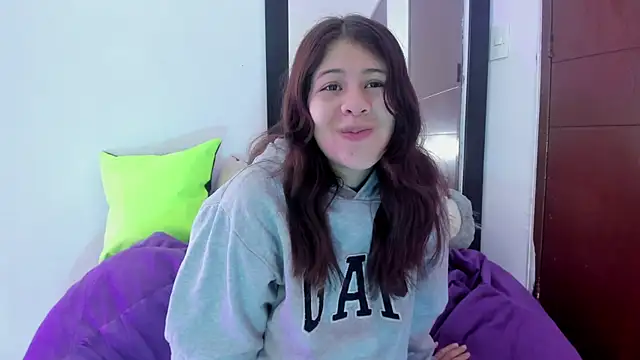 MiaQueen021 online show from 09.08.25