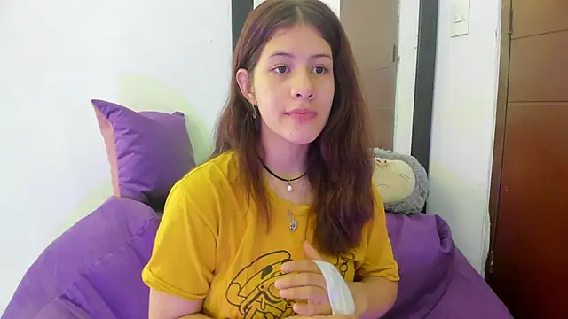 MiaQueen021 online show from 09.09.25