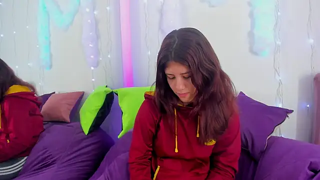 MiaQueen021 online show from 09.25.25