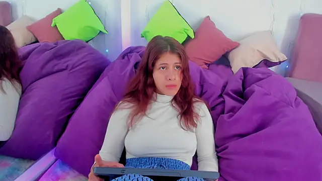 MiaQueen021 online show from 09.26.25