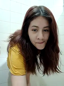 MiaQueen021 online show from 10.06.25