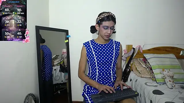 boysLittle online show from 11.09.25