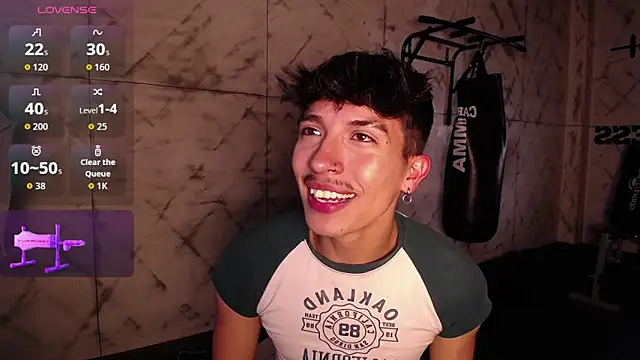 Snapshot of tim__fox chatting on 03.29.26 tim fox online show from 03.29.26