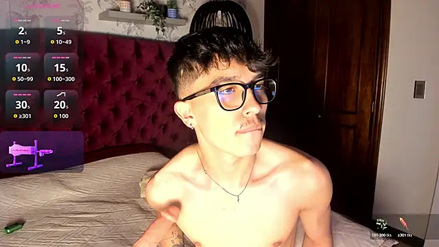 Snapshot of tim__fox chatting on 04.12.26 tim fox online show from 04.12.26