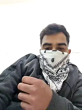 13lusty online show from 03.05.25