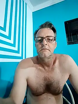 itsmeyes69 online show from 01.11.25