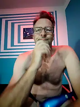 itsmeyes69 online show from 01.28.25