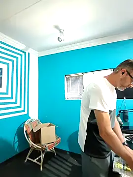 itsmeyes69 online show from 02.03.25