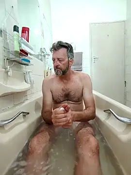 itsmeyes69 online show from 02.19.25