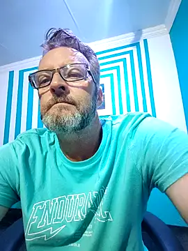 itsmeyes69 online show from 02.24.25