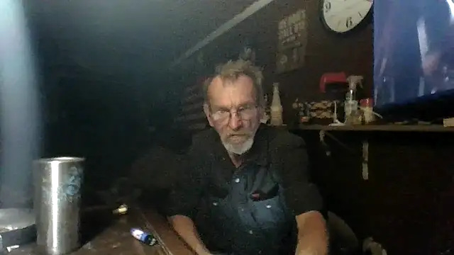 Snapshot of Aldick68 chatting on 04.29.26 Aldick68 online show from 04.29.26