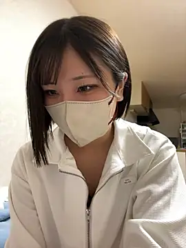 Snapshot of sakuchaaa_2525 chatting on 10.08.25 sakuchaaa 2525 online show from 10.08.25