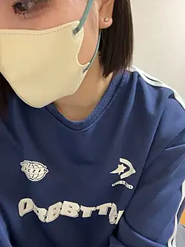 Snapshot of sakuchaaa_2525 chatting on 11.30.25 sakuchaaa 2525 online show from 11.30.25