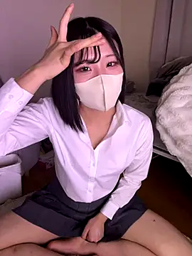 Snapshot of sakuchaaa_2525 chatting on 12.19.25 sakuchaaa 2525 online show from 12.19.25