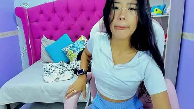 Snapshot of Lil_ceyy chatting on 01.17.25 Lil ceyy online show from 01.17.25