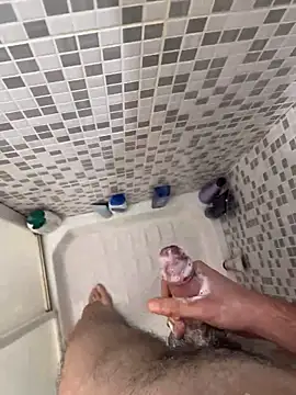 Snapshot of lucarioos06 chatting on 01.10.25 lucarioos06 online show from 01.10.25