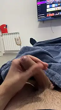 Snapshot of lucarioos06 chatting on 01.28.25 lucarioos06 online show from 01.28.25