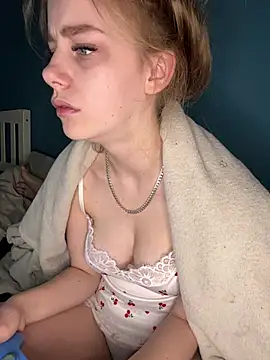 VioletxBlue online show from 03.13.26