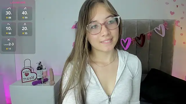 Dahlia Rousse online show from 02.26.25