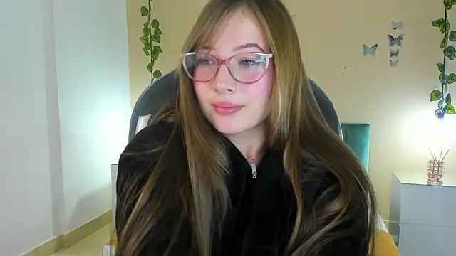 Dahlia Rousse online show from 12.20.25