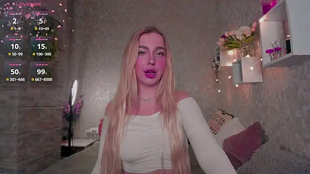 Mika Rayy online show from 11.16.25