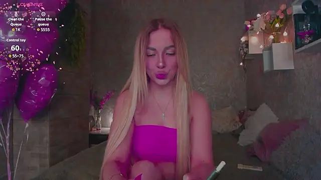 Mika Rayy online show from 02.28.26