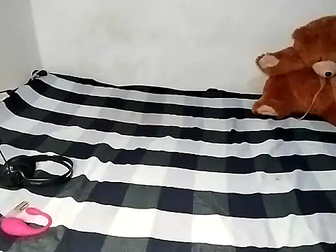 Snapshot of malshixx chatting on 03.17.25 malshixx online show from 03.17.25