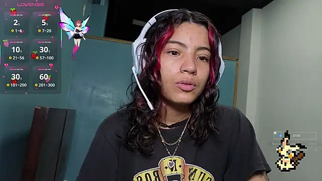 Lovelyamyy online show from 10.13.25