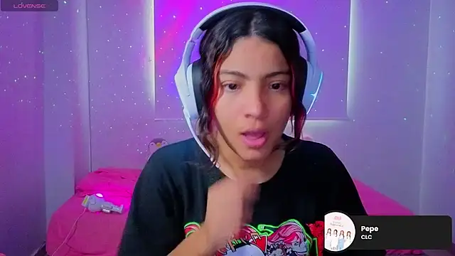 Lovelyamyy online show from 12.13.25