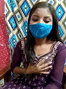 Snapshot of Natasha-G chatting on 03.22.25 Natasha-G online show from 03.22.25