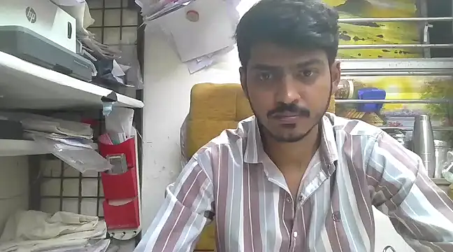 Snapshot of cute_modell chatting on 01.21.25 cute modell online show from 01.21.25