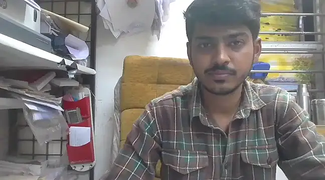 Snapshot of cute_modell chatting on 03.07.25 cute modell online show from 03.07.25