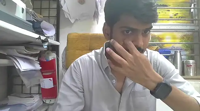 Snapshot of cute_modell chatting on 03.10.25 cute modell online show from 03.10.25