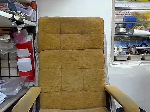 Snapshot of cute_modell chatting on 09.13.25 cute modell online show from 09.13.25