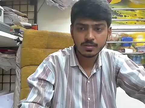 Snapshot of cute_modell chatting on 09.24.25 cute modell online show from 09.24.25