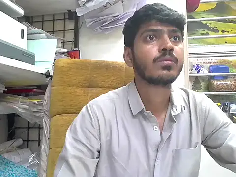 Snapshot of cute_modell chatting on 10.09.25 cute modell online show from 10.09.25