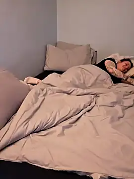 Snapshot of vanillachocduo chatting on 02.21.25 vanillachocduo online show from 02.21.25