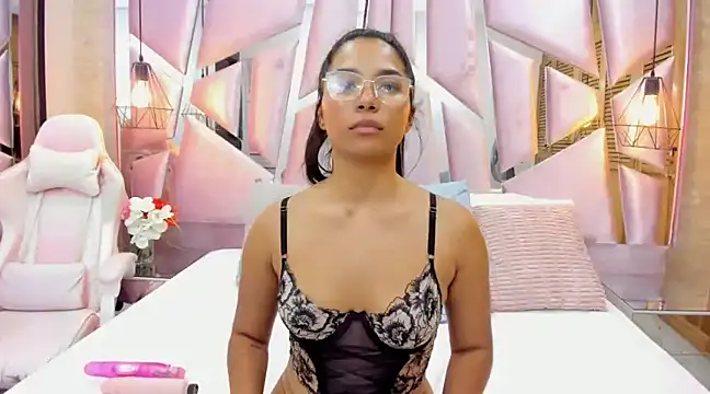 CharlotteGraay online show from 01.29.25