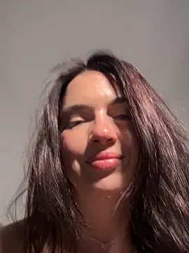 Snapshot of Mylaya chatting on 03.02.26 Mylaya online show from 03.02.26