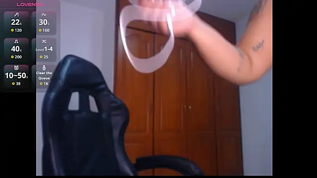 leslycarsson online show from 01.18.26