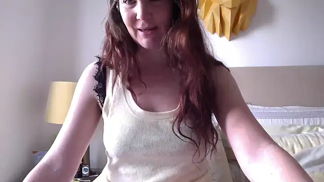 Snapshot of LittleMissFoxx chatting on 03.05.25 LittleMissFoxx online show from 03.05.25