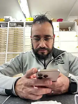 leonardohot1987 online show from 02.22.25