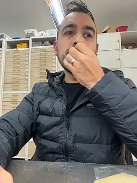 leonardohot1987 online show from 11.24.25