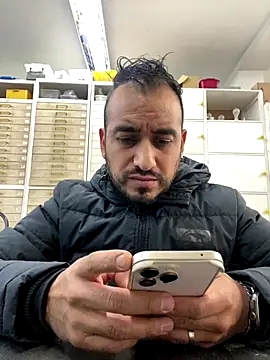 leonardohot1987 online show from 11.27.25