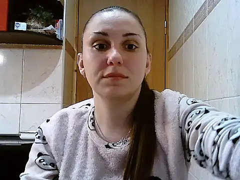 Snapshot of Yuliia30 chatting on 04.18.26 Yuliia30 online show from 04.18.26