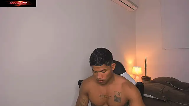 Snapshot of maxsteel177 chatting on 01.25.25 maxsteel177 online show from 01.25.25