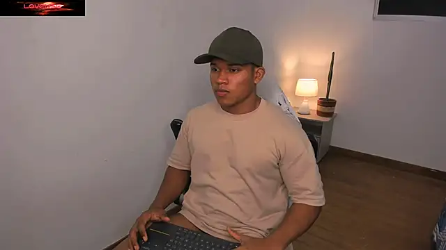 Snapshot of maxsteel177 chatting on 02.20.25 maxsteel177 online show from 02.20.25